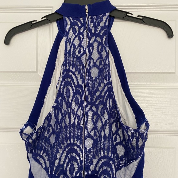 Very pretty dress!! - Picture 8 of 10